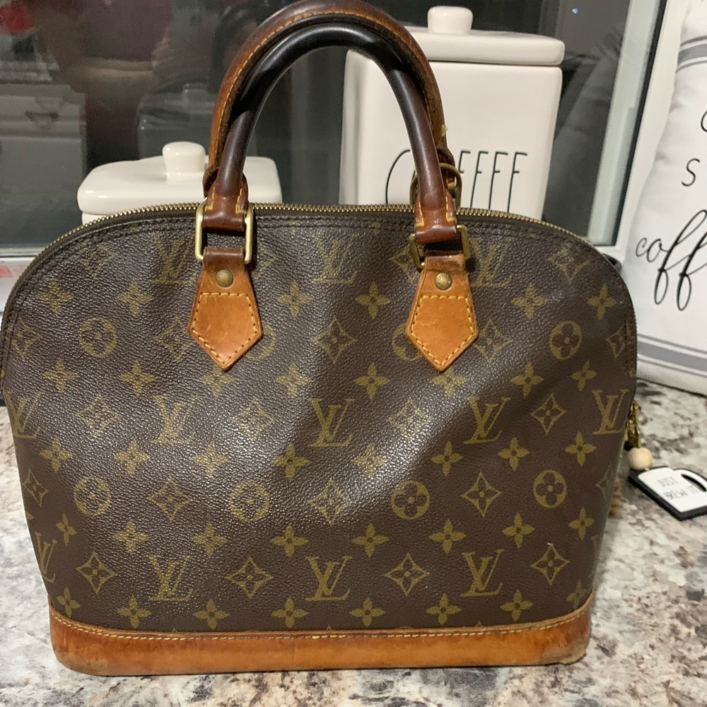 Louis Vuitton Alma